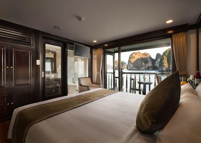 Alisa Cruise 5* Ha Long