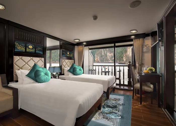 Alisa Cruise 5* Ha Long