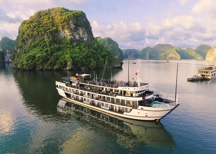 Alisa Cruise Ha Long
